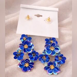Daisy Fuentes Pierced Royal Blue Earrings New